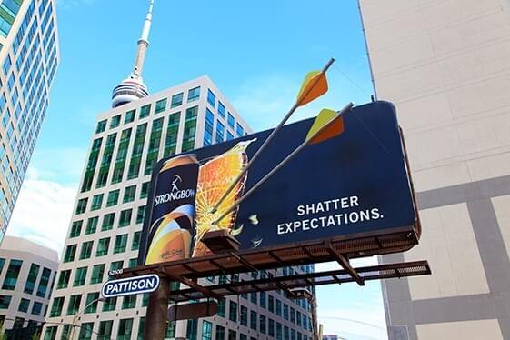 horizontal-poster pattison_outdoor_advertising billboard toronto cn_tower out-of-home OOH strongbow