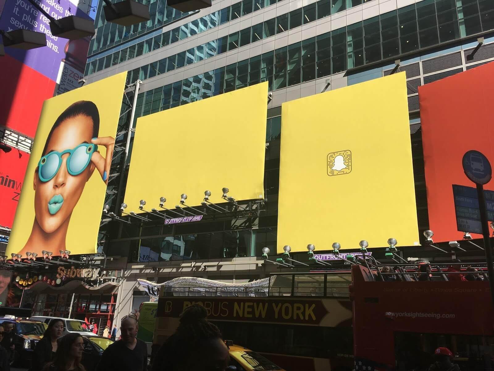 These Snapchat ads in Times Square do more than just turn head, they create lasting impressions