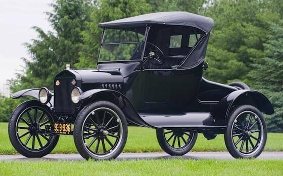 The Model-T contributed to the rise of billboard marketing