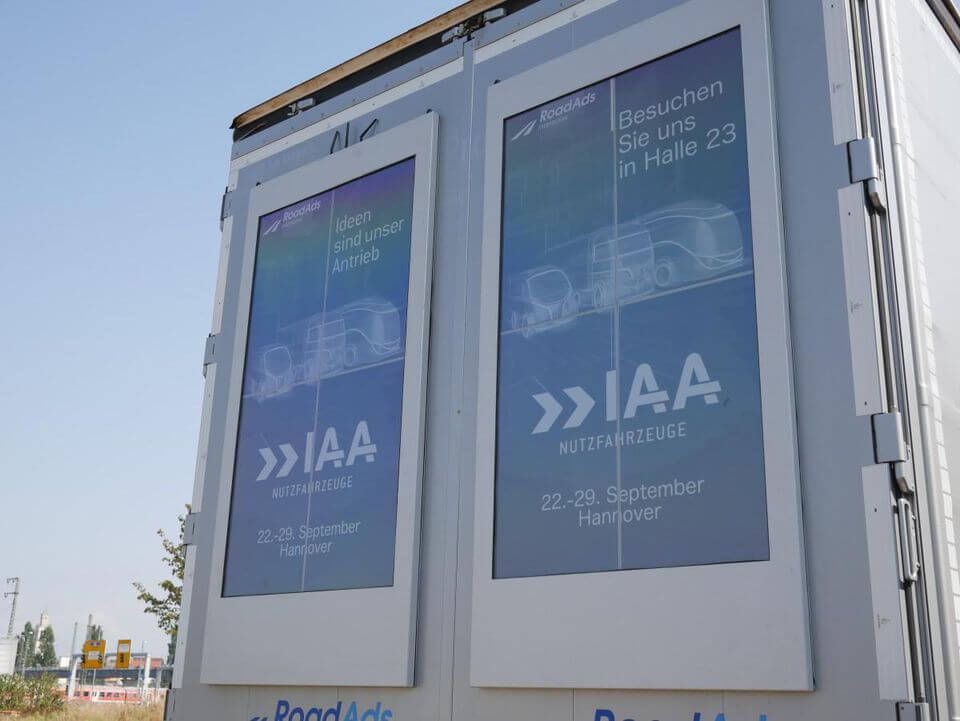 RoadAds and Visionect created E-ink, with screens located on the back of trucks providing ads and road data.